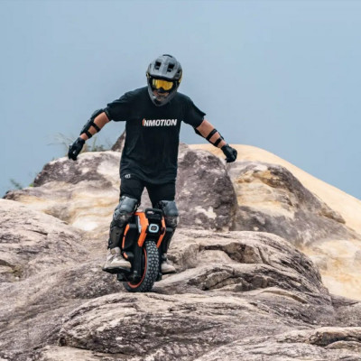 Начальное обучение на моноколесе Начальное обучение на моноколесе